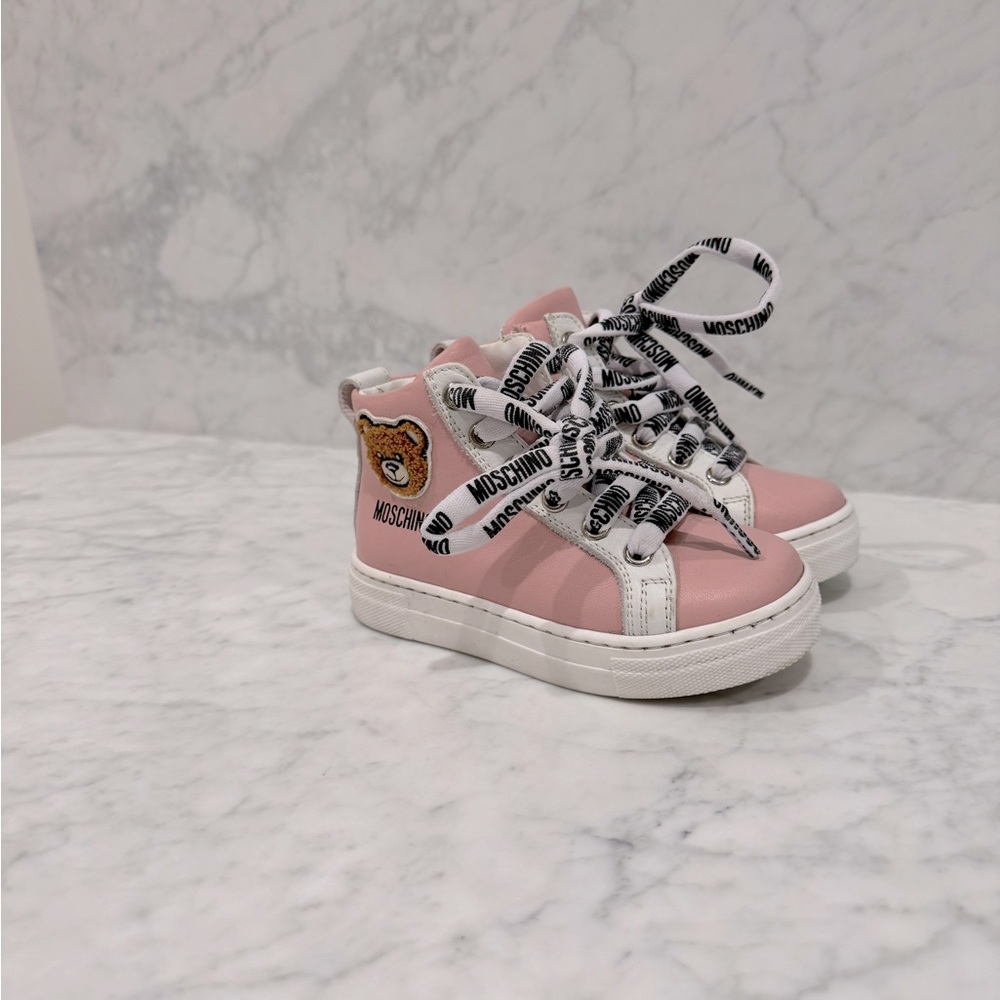 Moschino Kid
Leather High-Top Logo Trainers